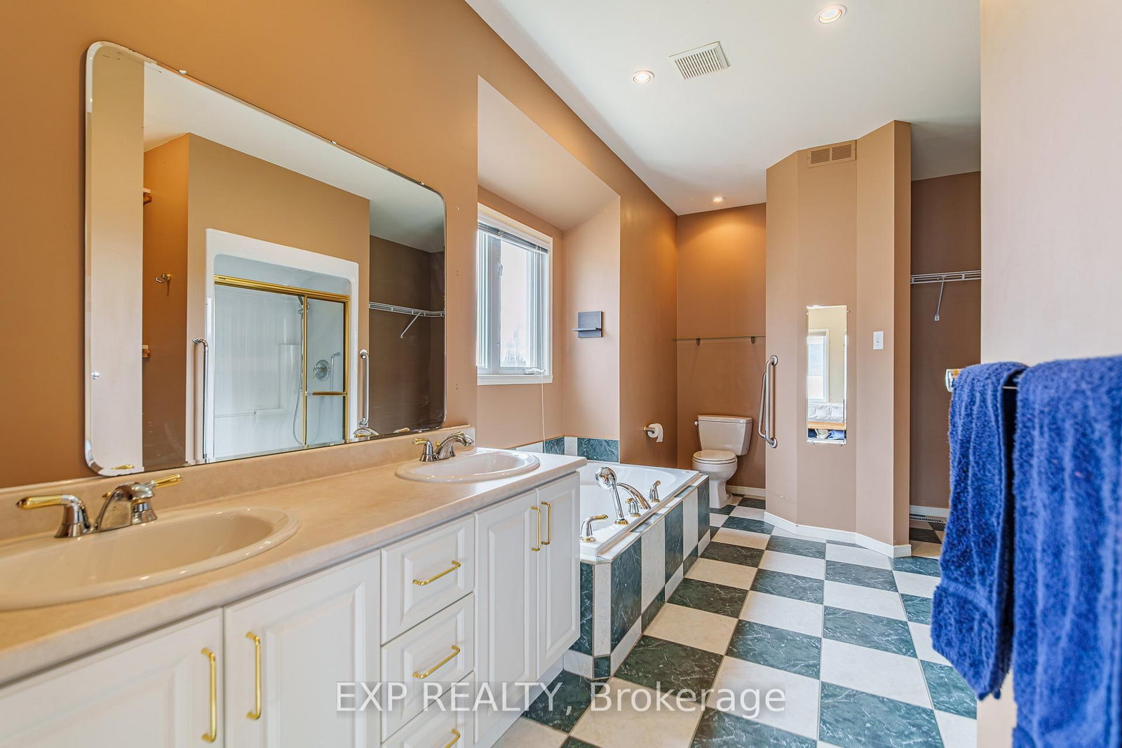 15 Rue Haute Rive Street • Alfred and Plantagenet, ON photo 17