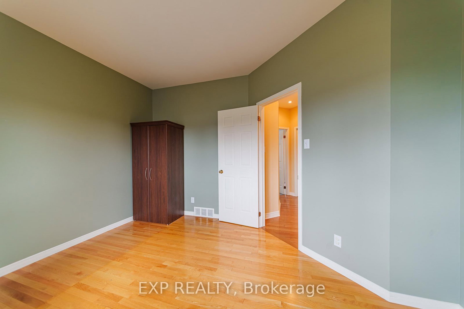 15 Rue Haute Rive Street • Alfred and Plantagenet, ON photo 23