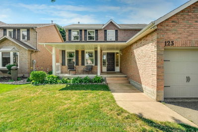 123 Benn Drive • Cambridge, ON photo 2