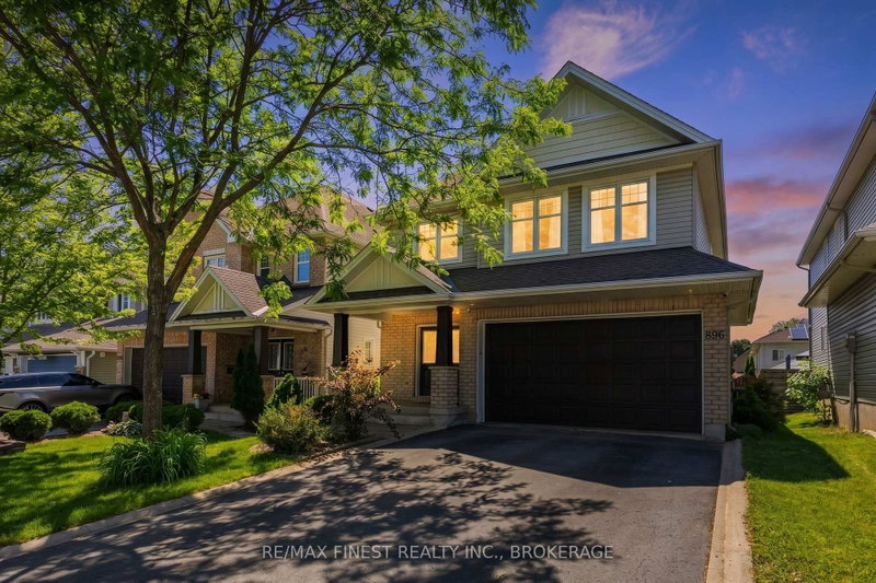 896 Cottonwood Avenue