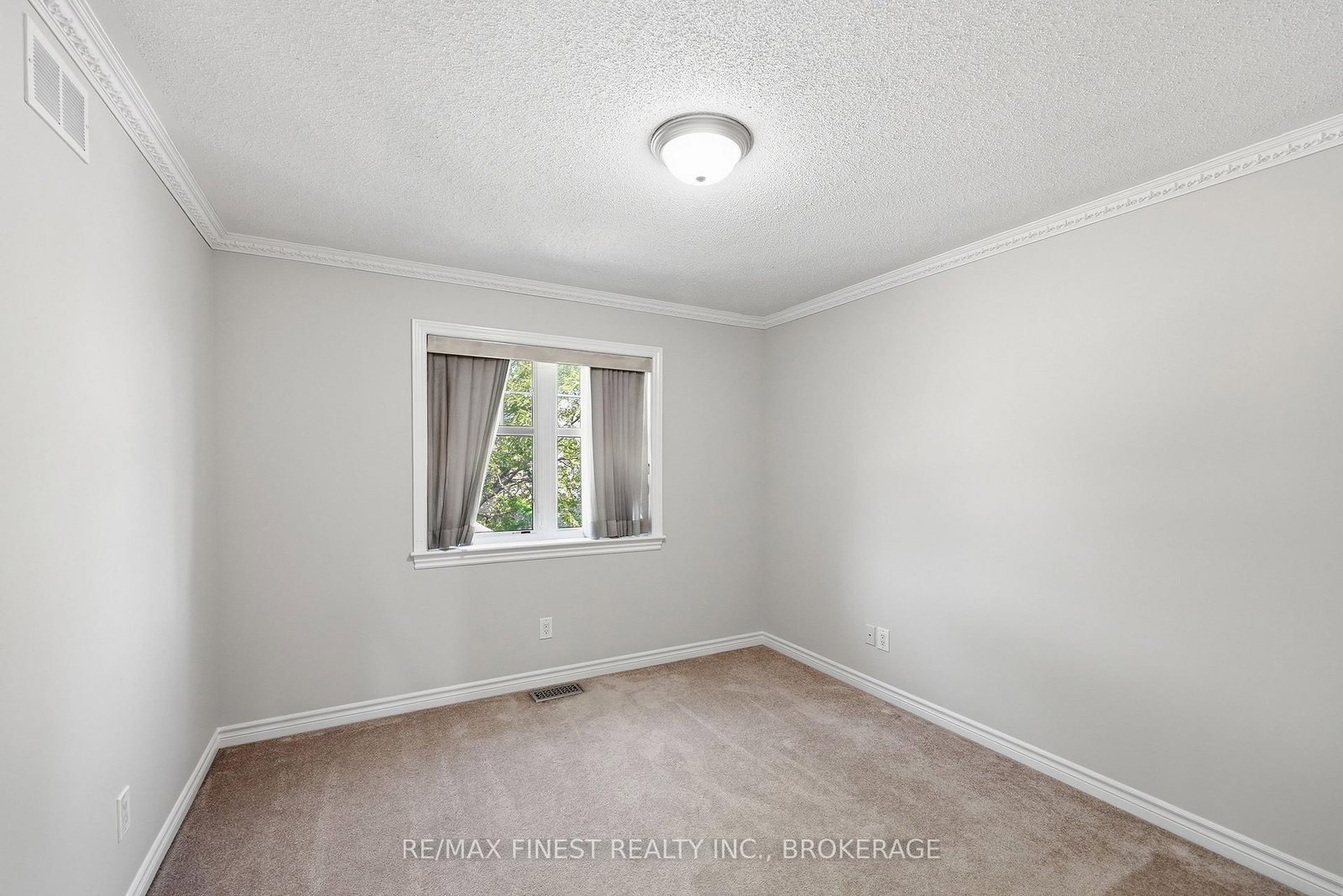 896 Cottonwood Avenue • Kingston, ON photo 21