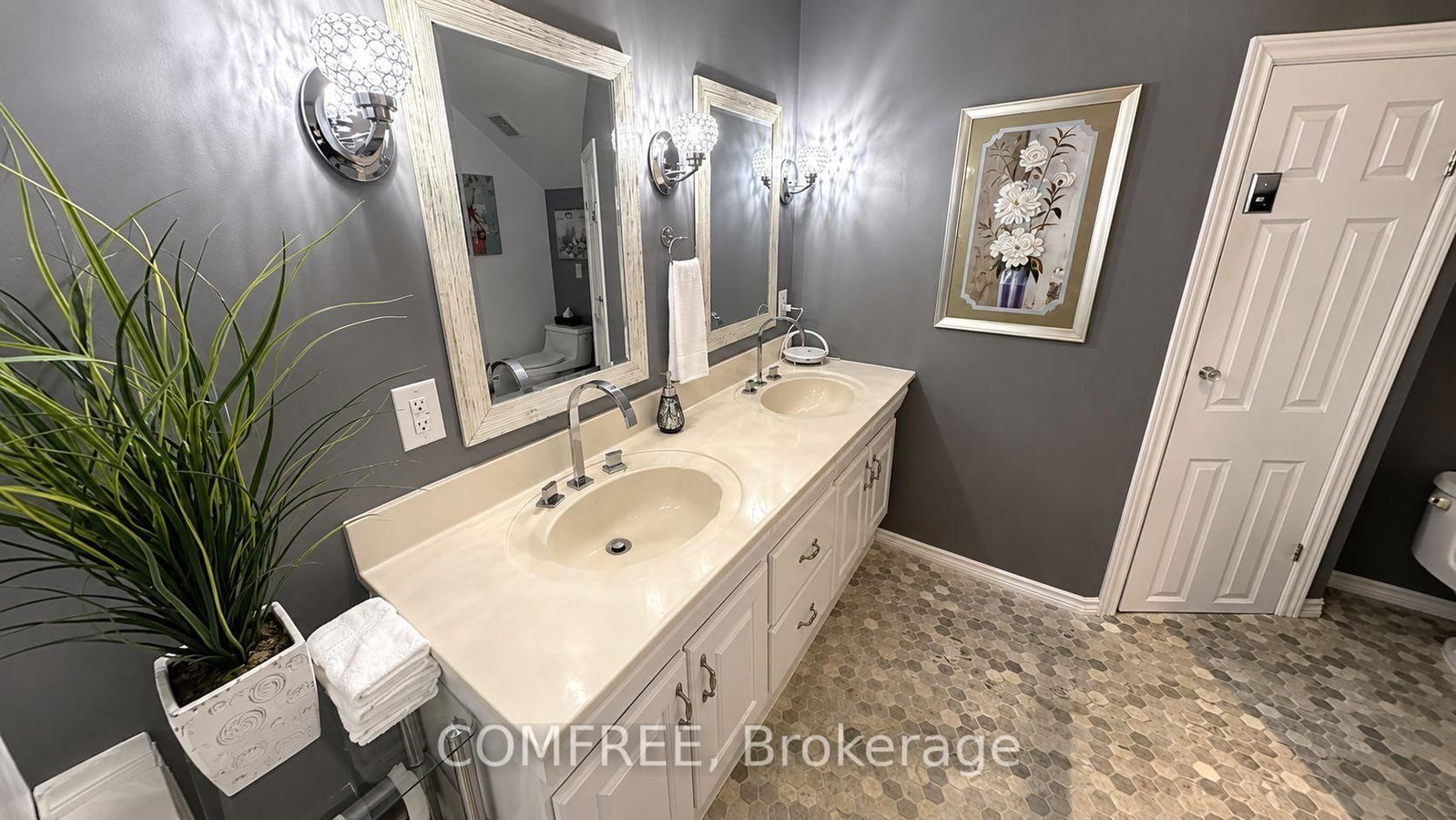 8950 Brown Road • Niagara Falls, ON photo 31