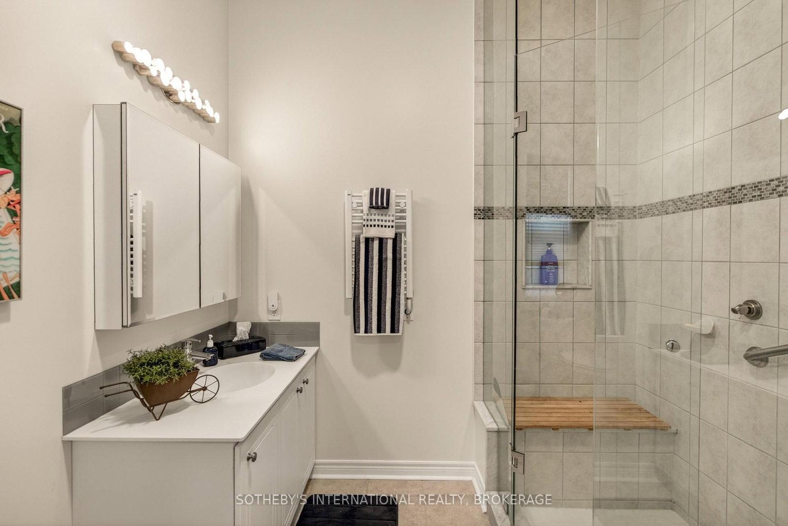 51 Brock Street • Niagara-on-the-Lake, ON photo 11