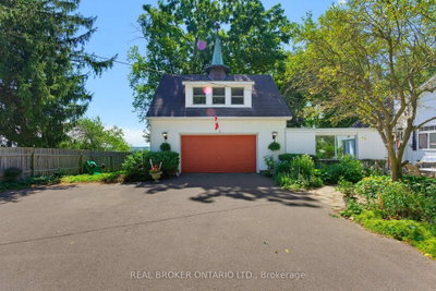 24 Pleasant Ridge Road • Brantford, ON photo 3
