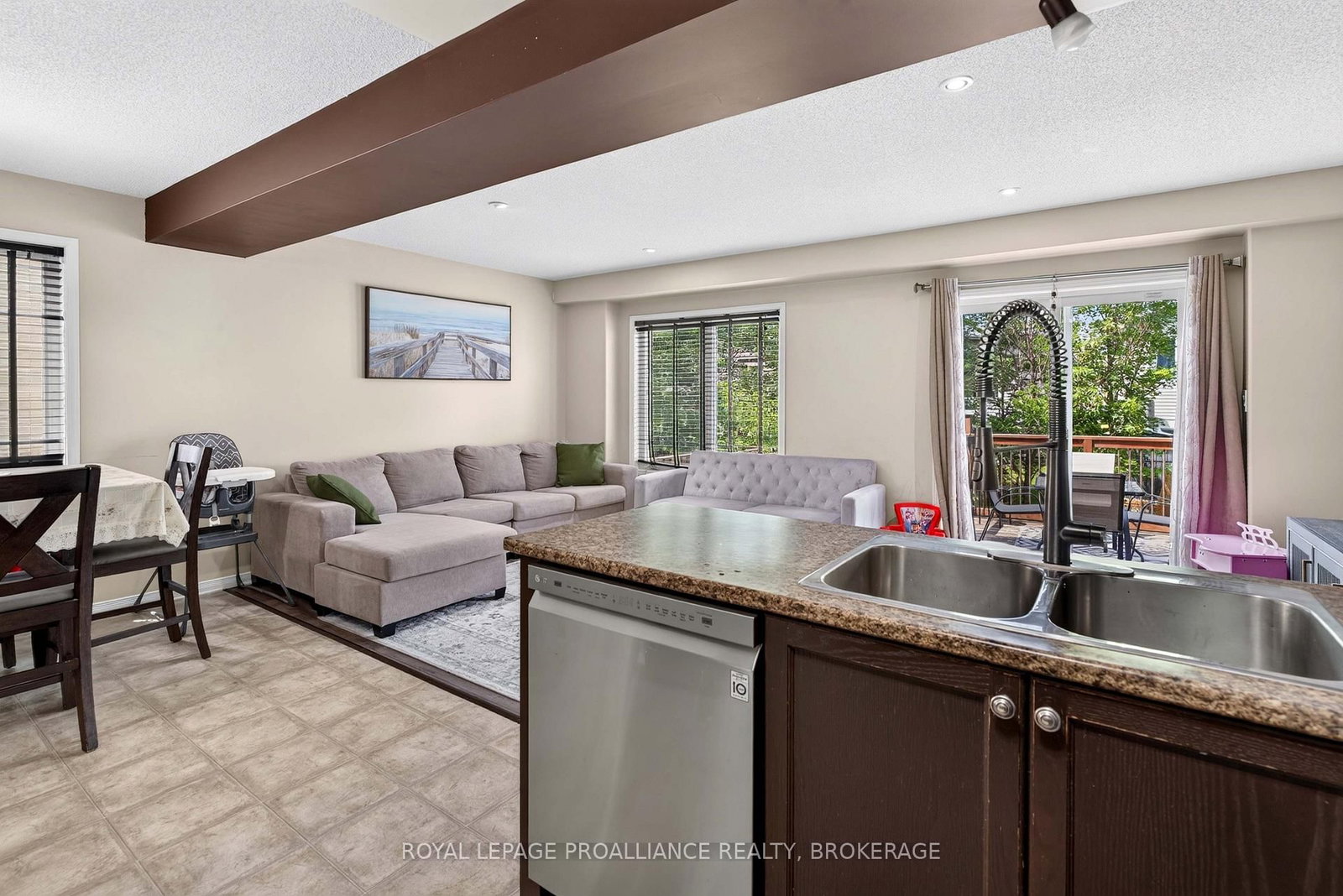 1571 Crimson Crescent • Kingston, ON photo 11