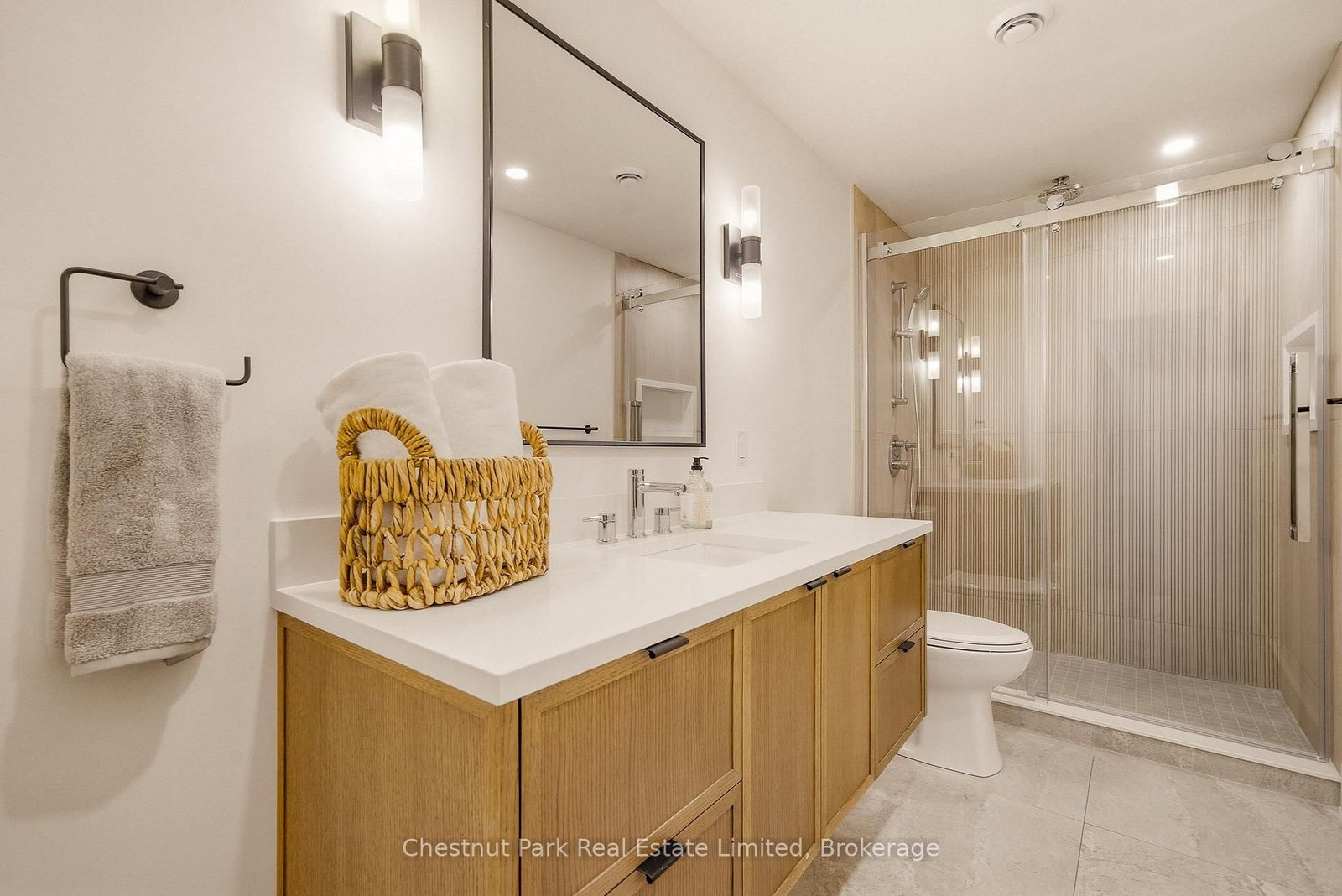 2621 Victoria Road • Prince Edward County, ON photo 41