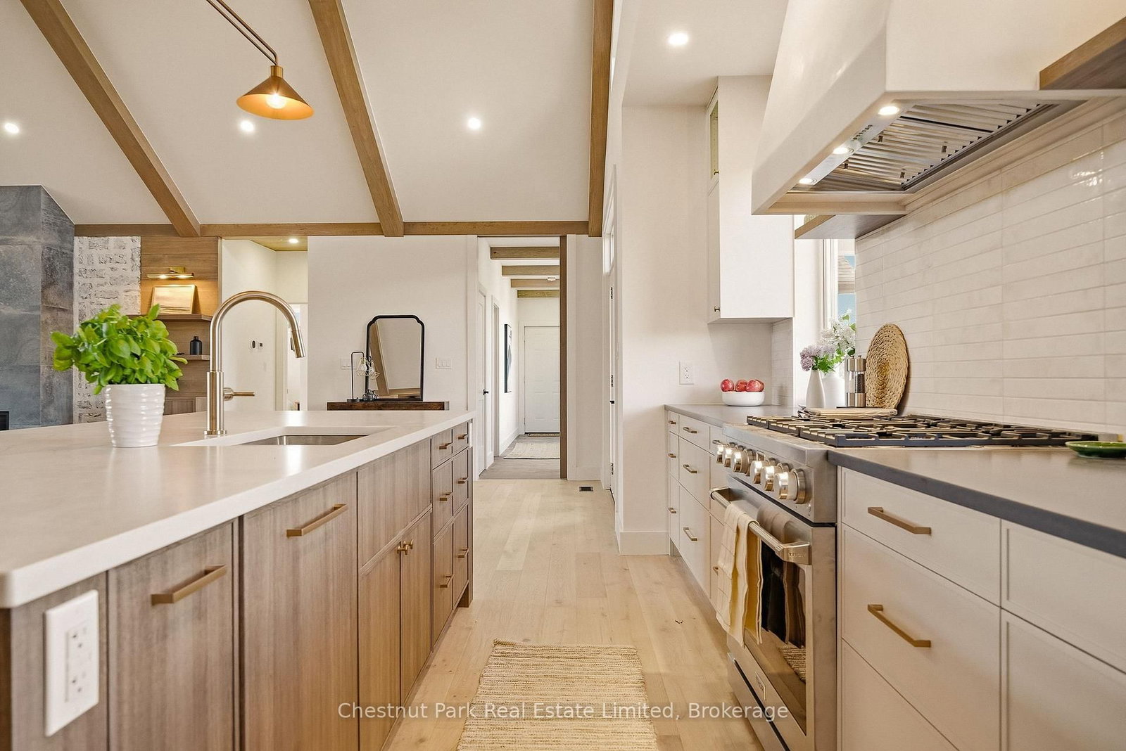 2621 Victoria Road • Prince Edward County, ON photo 9
