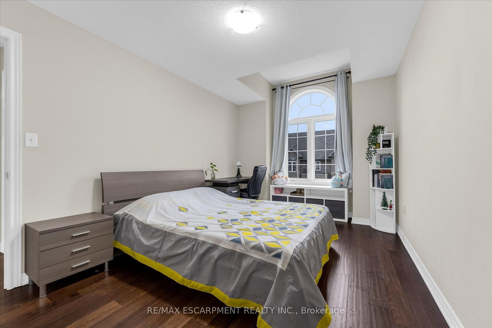 370 Stonehenge Drive • #13 • Hamilton, ON photo 17