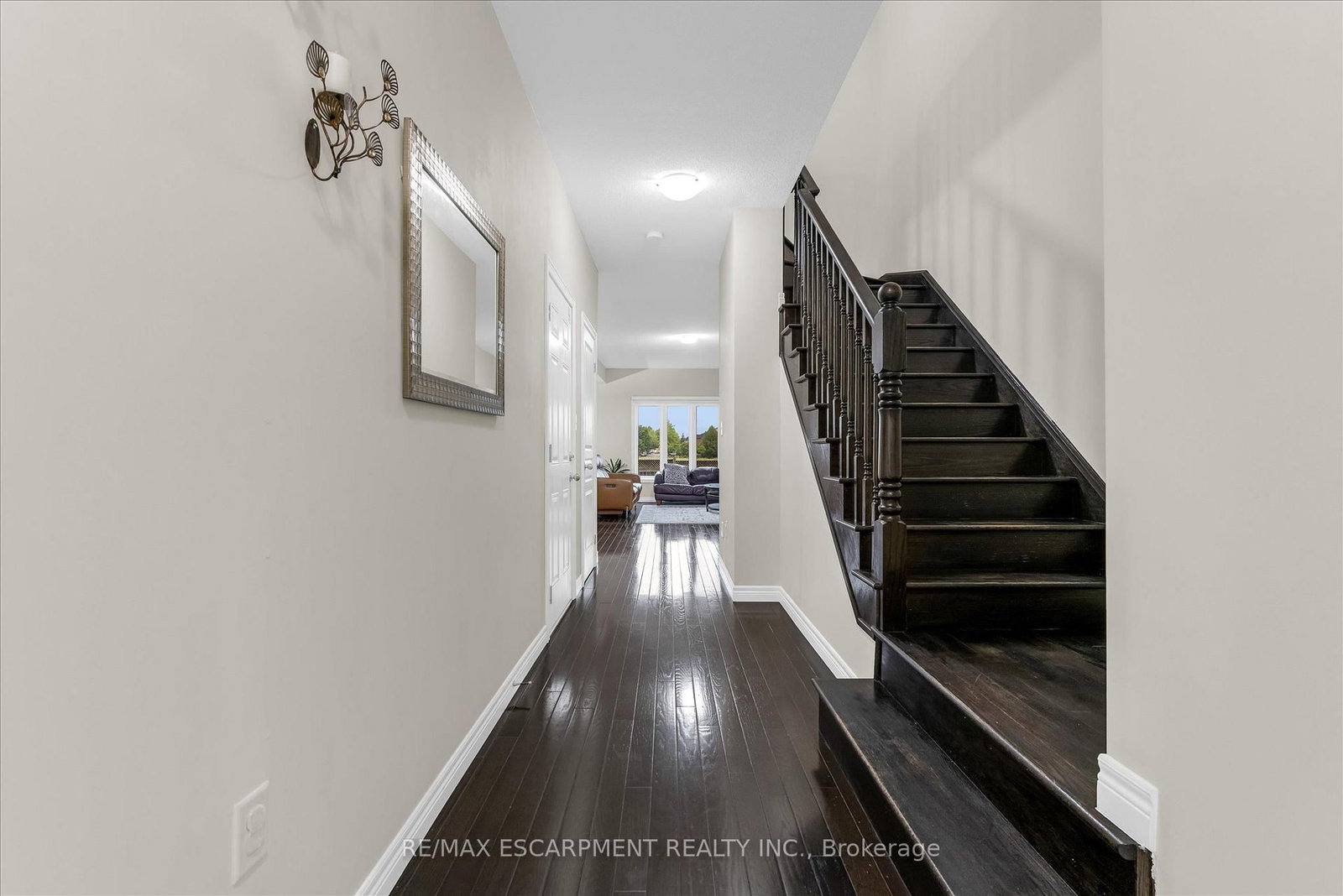 370 Stonehenge Drive • #13 • Hamilton, ON photo 3