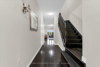 370 Stonehenge Drive • #13 • Hamilton, ON photo 3