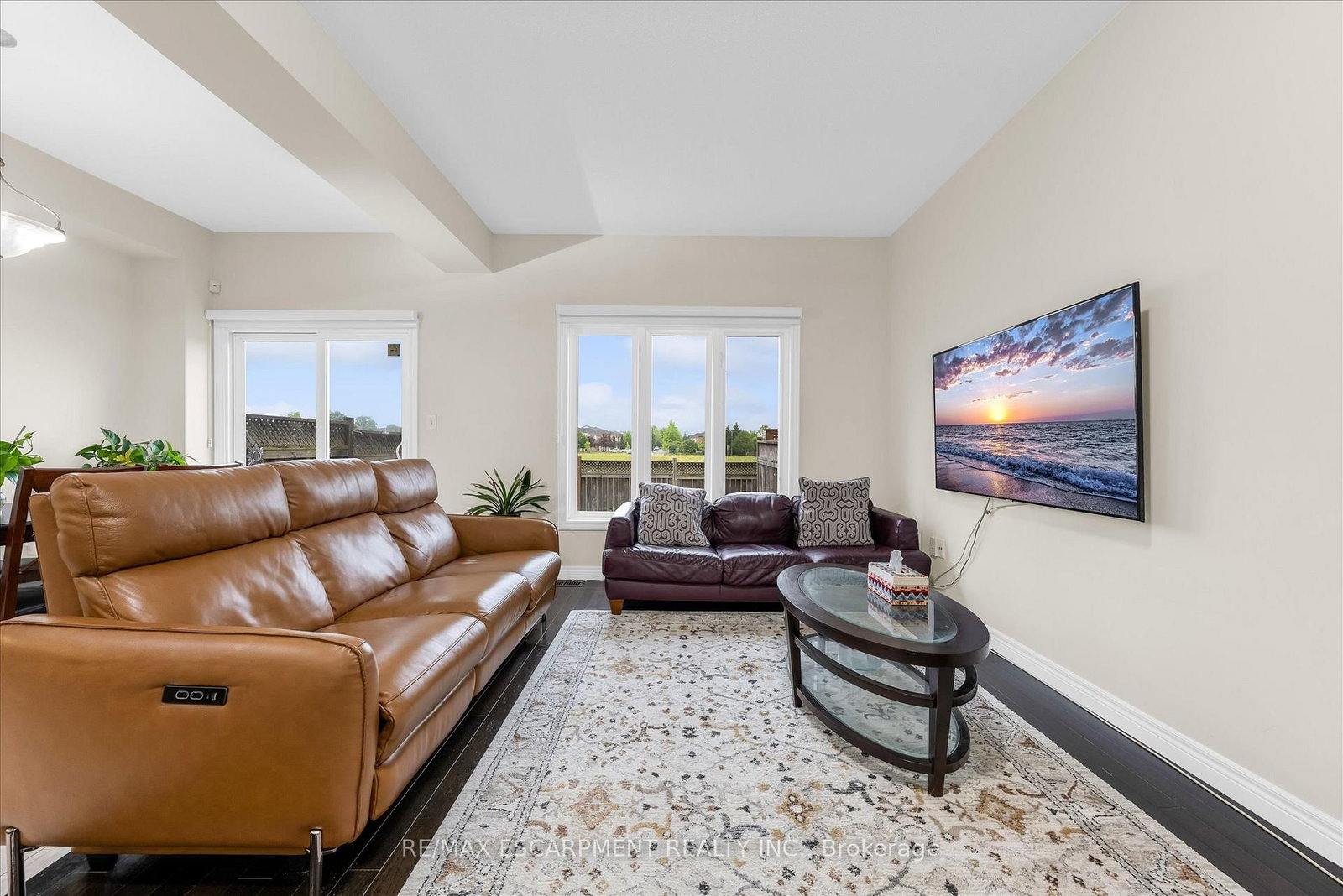 370 Stonehenge Drive • #13 • Hamilton, ON photo 6