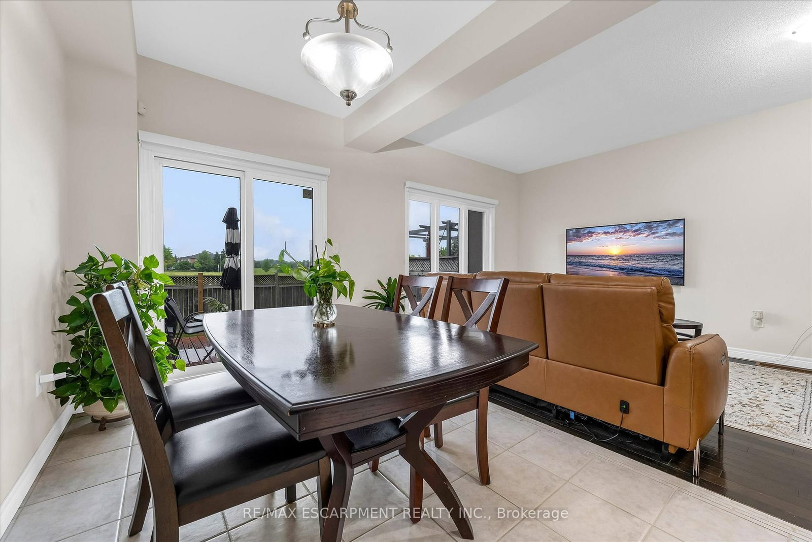 370 Stonehenge Drive • #13 • Hamilton, ON photo 9