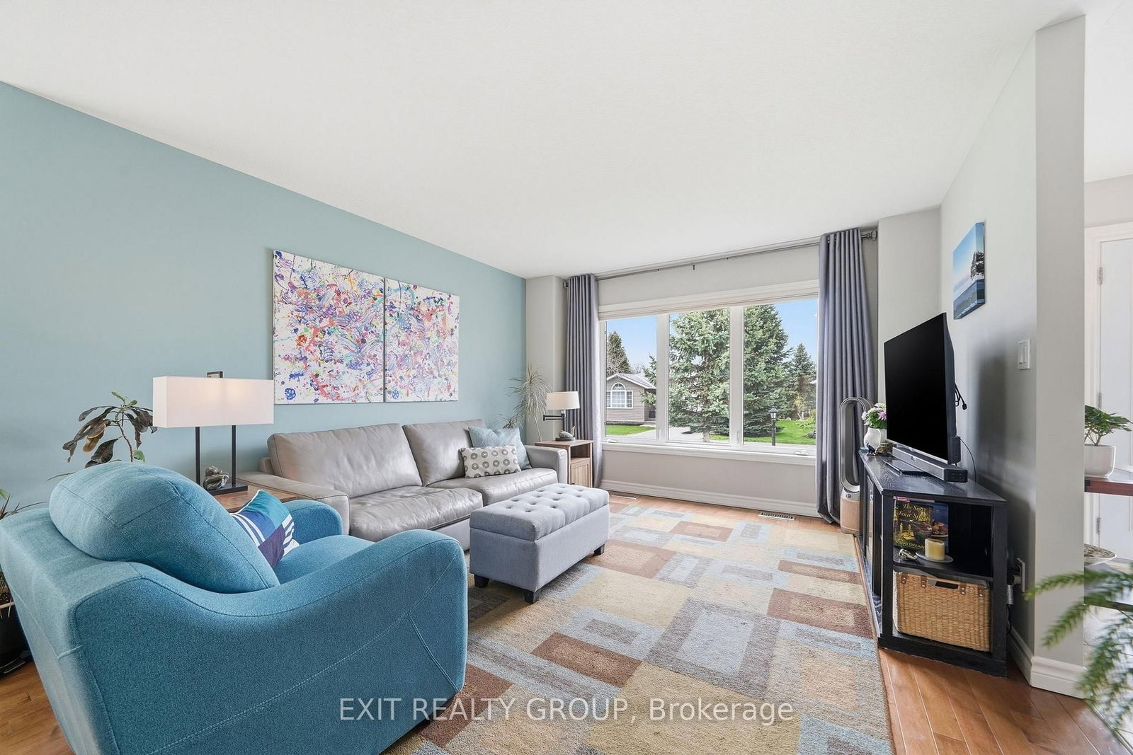 Listing Image 12