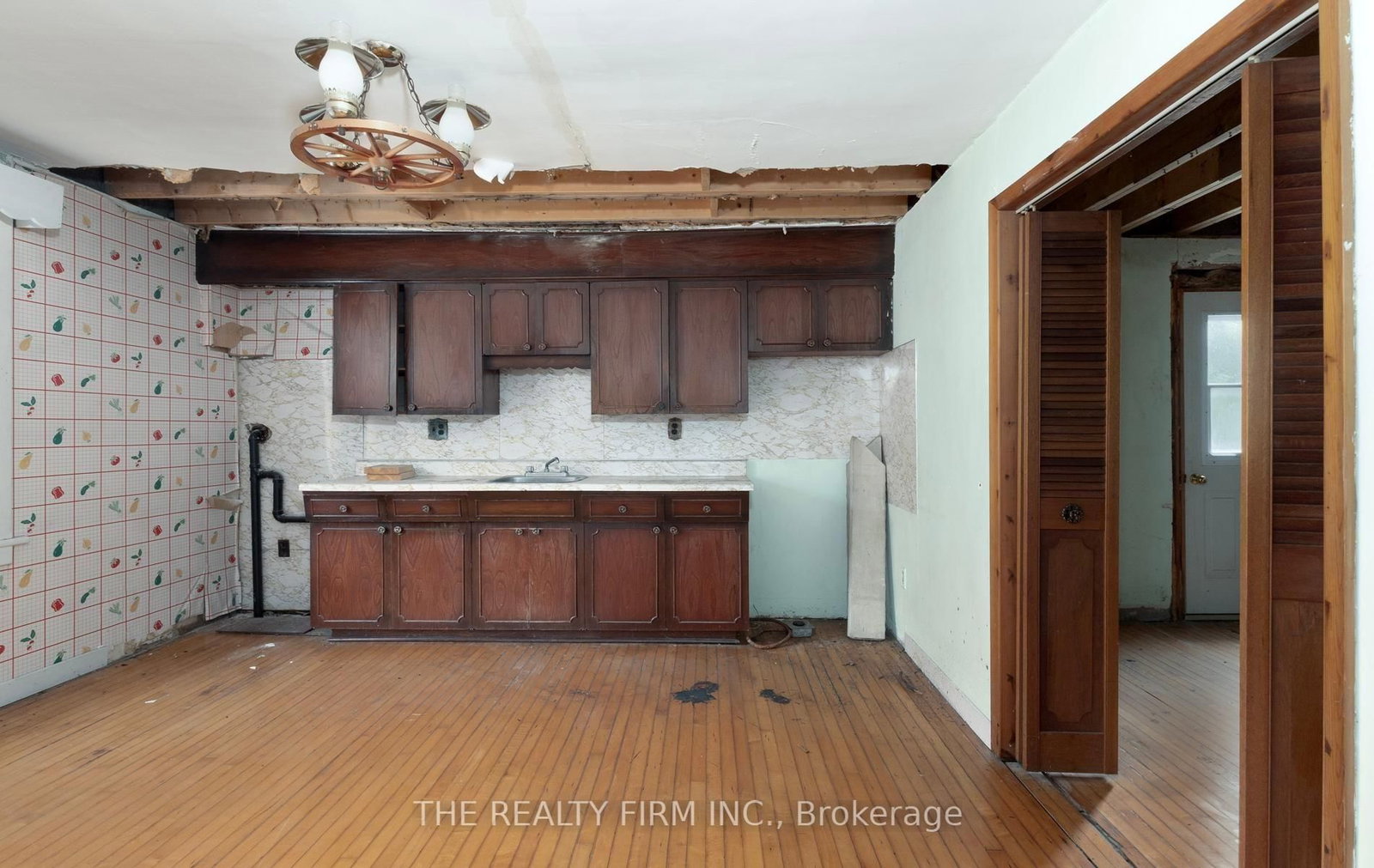 44703 Perth Line • Huron East, ON photo 23