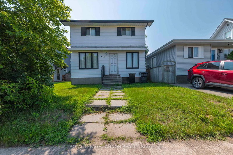 476 Brock Street E