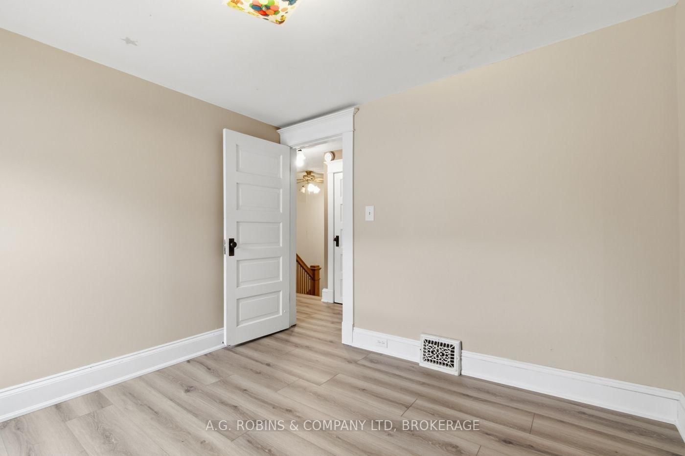 6345 Barker Street • Niagara Falls, ON photo 25