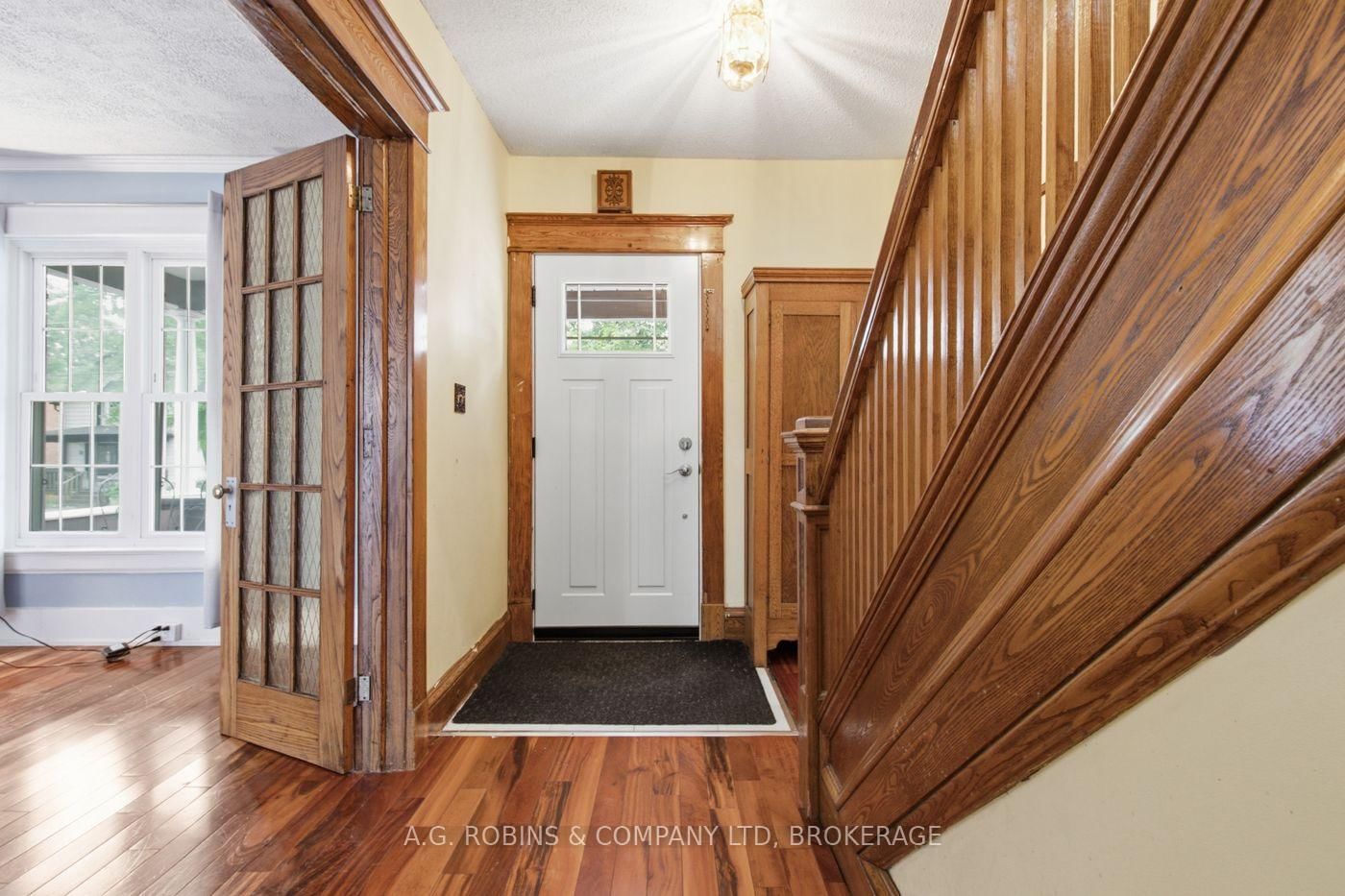 6345 Barker Street • Niagara Falls, ON photo 4