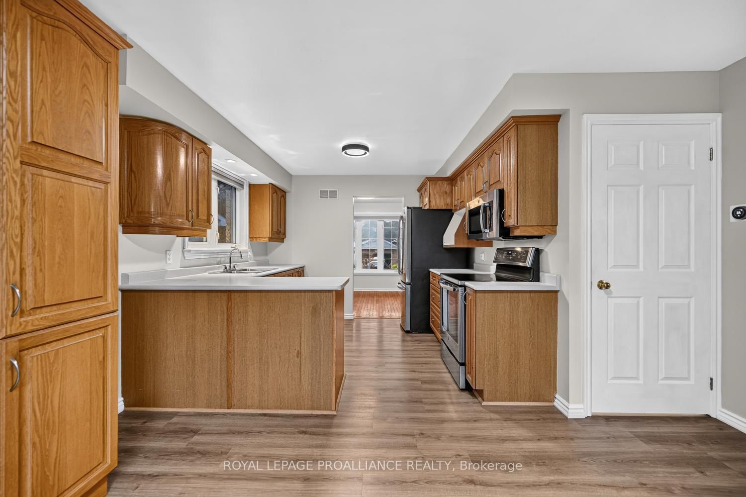 388 Brock Street • Brockville, ON photo 11