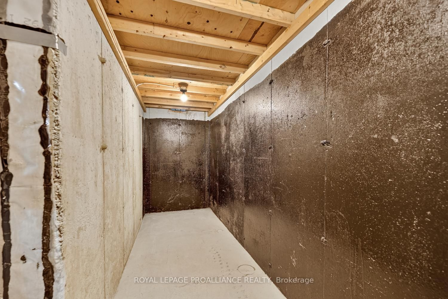 388 Brock Street • Brockville, ON photo 30
