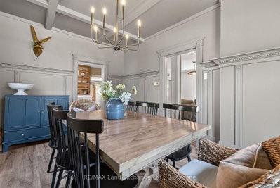 581 Queen Street • Kincardine, ON photo 3