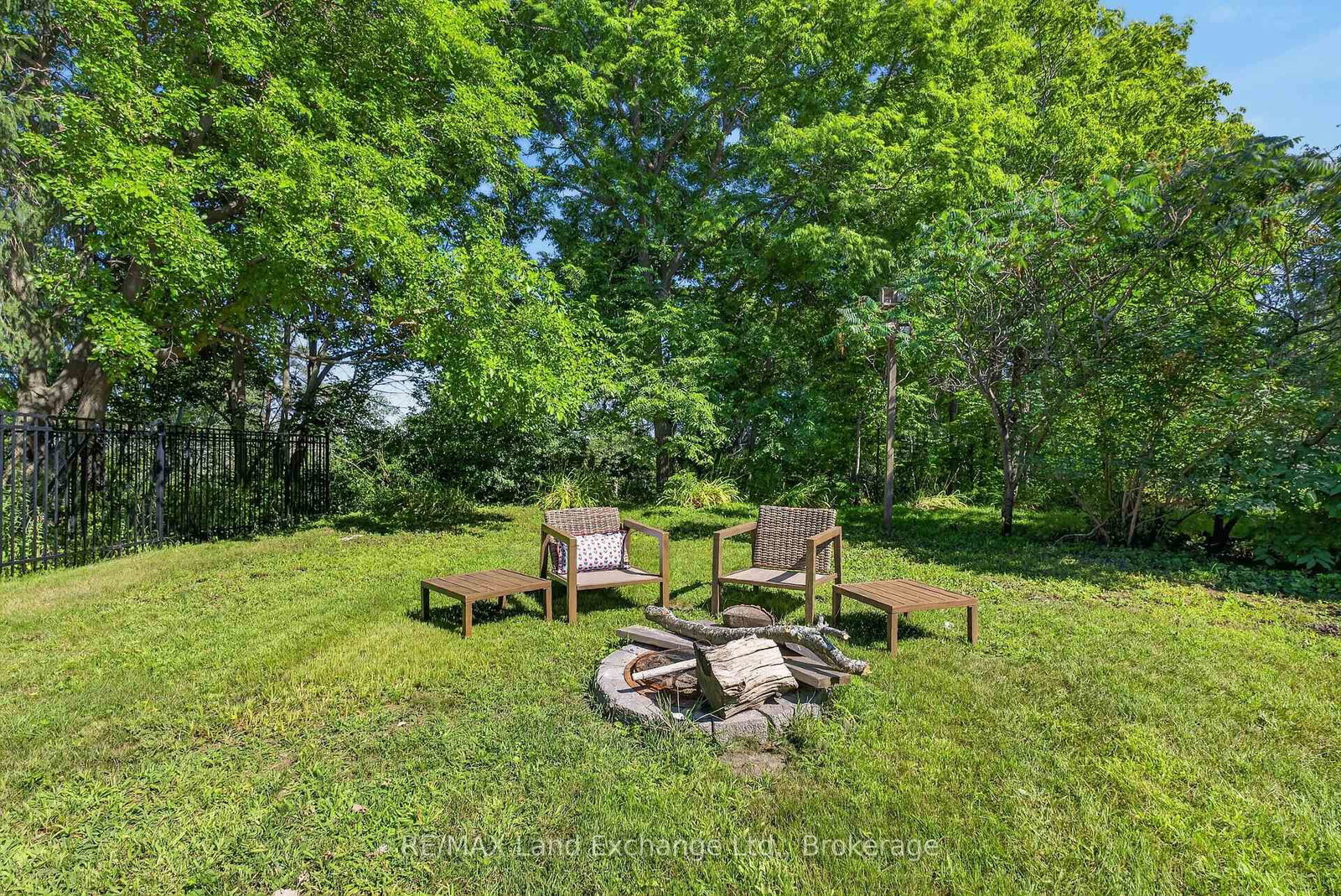 581 Queen Street • Kincardine, ON photo 41