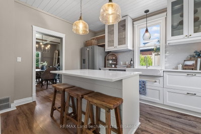 581 Queen Street • Kincardine, ON photo 6