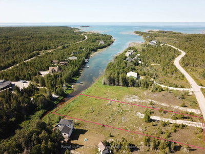 17 Bay Shore Ave. N. Avenue • Northern Bruce Peninsula, ON photo 2
