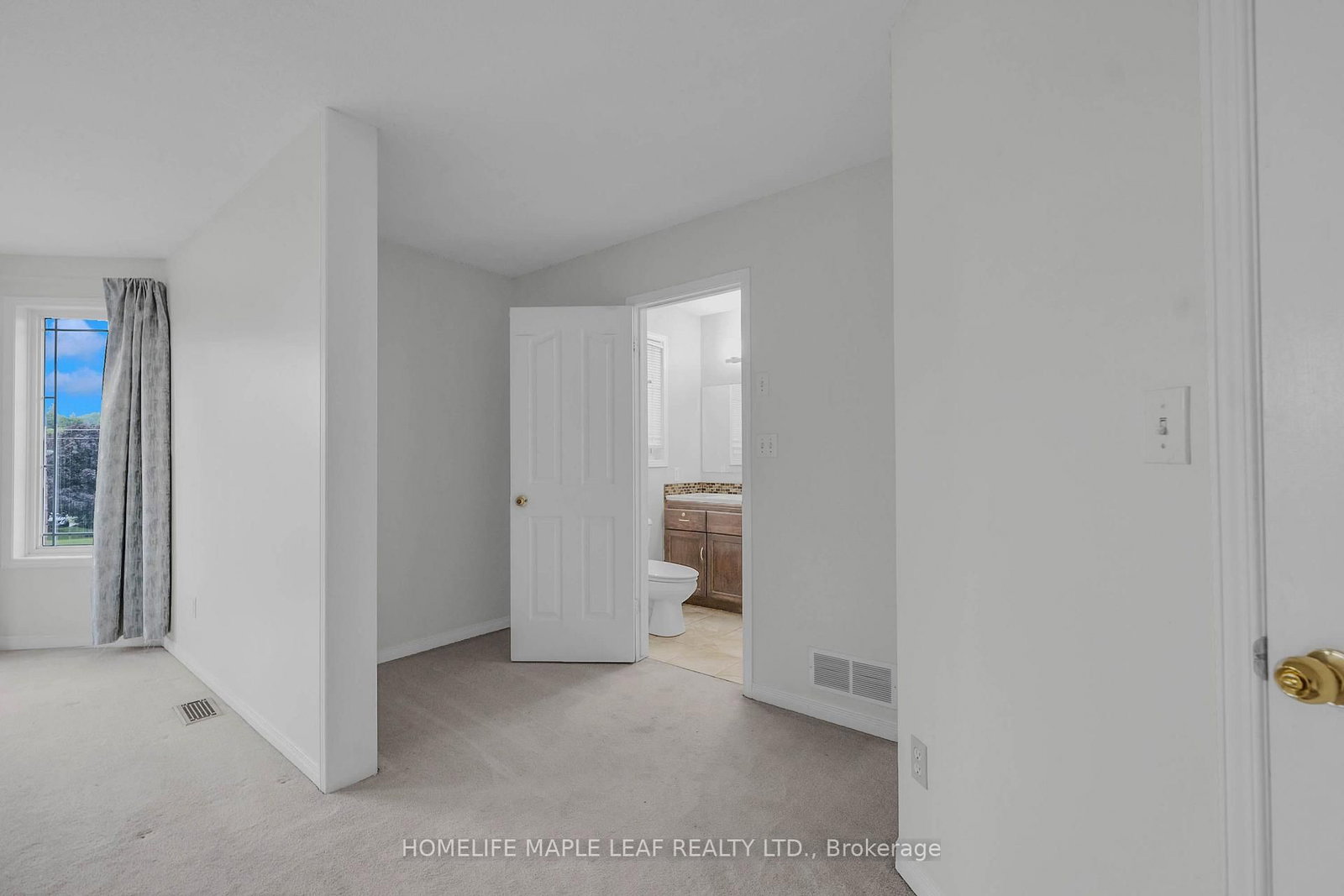 888 Paisley Road • Guelph, ON photo 21