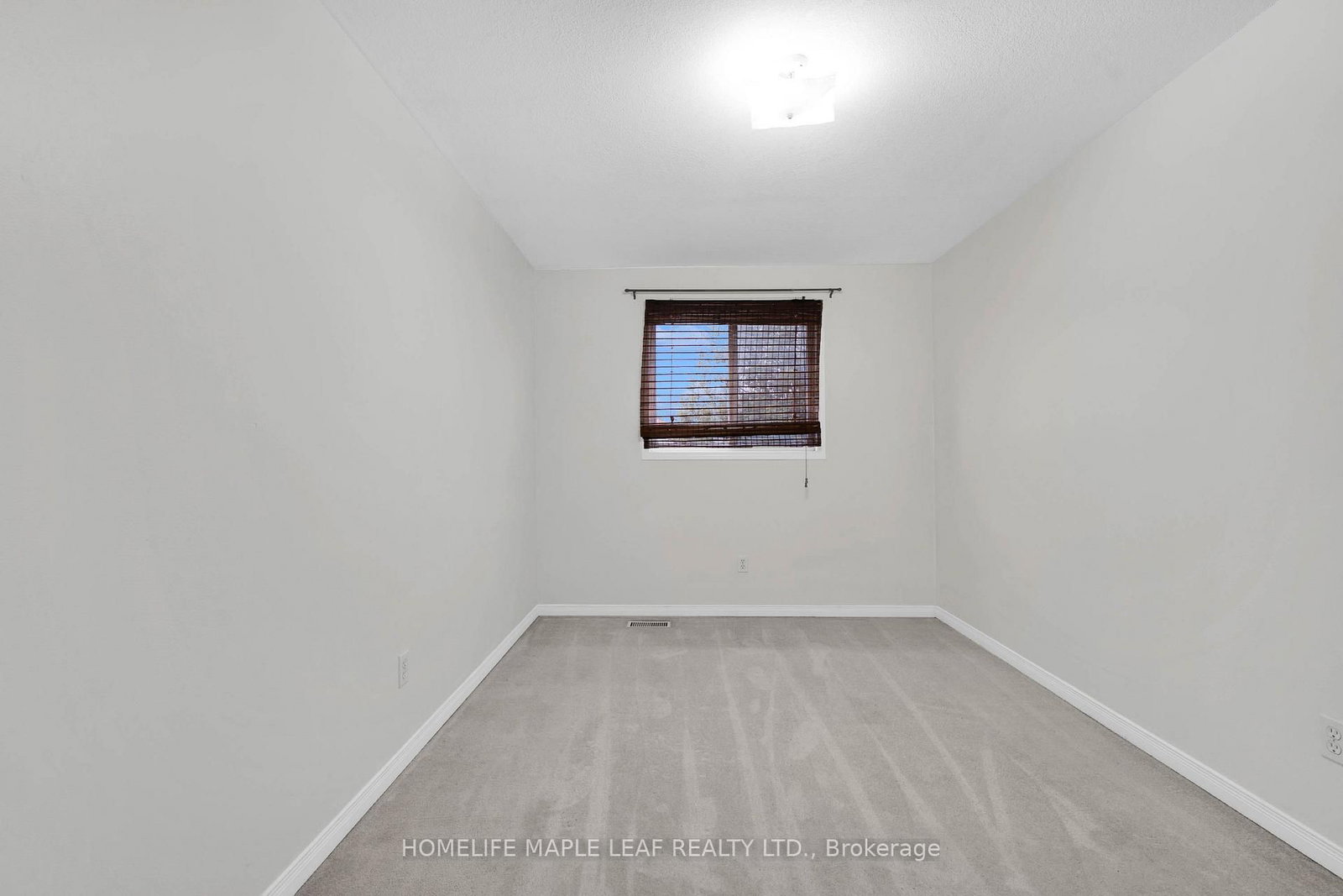 888 Paisley Road • Guelph, ON photo 27