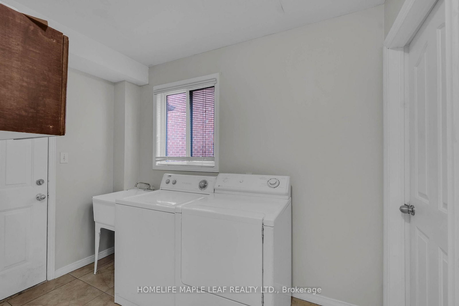 888 Paisley Road • Guelph, ON photo 30