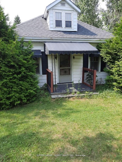 663 County Rd 15 • Prince Edward County, ON photo 2