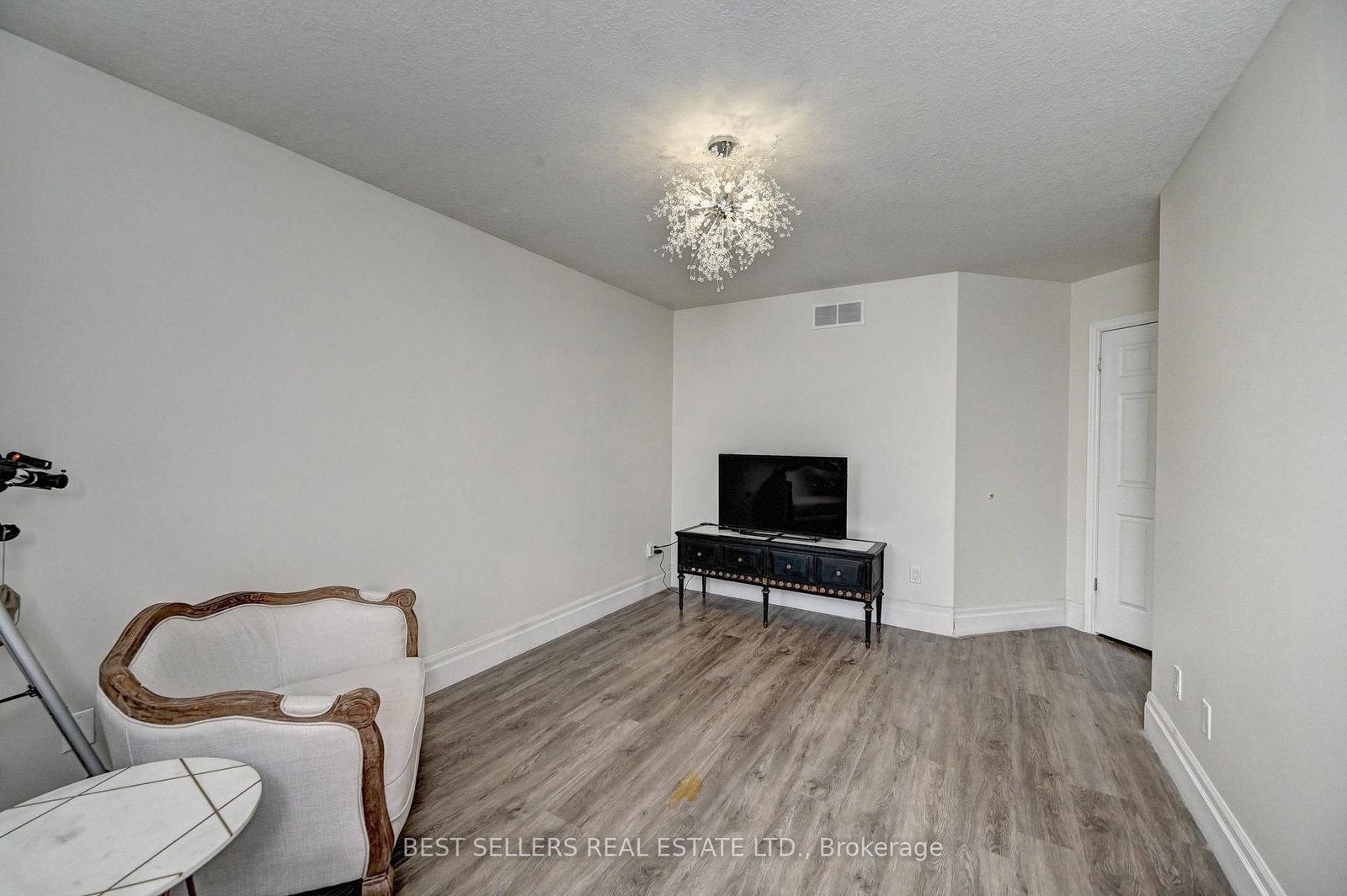 12 Popham Drive • Guelph, ON photo 38