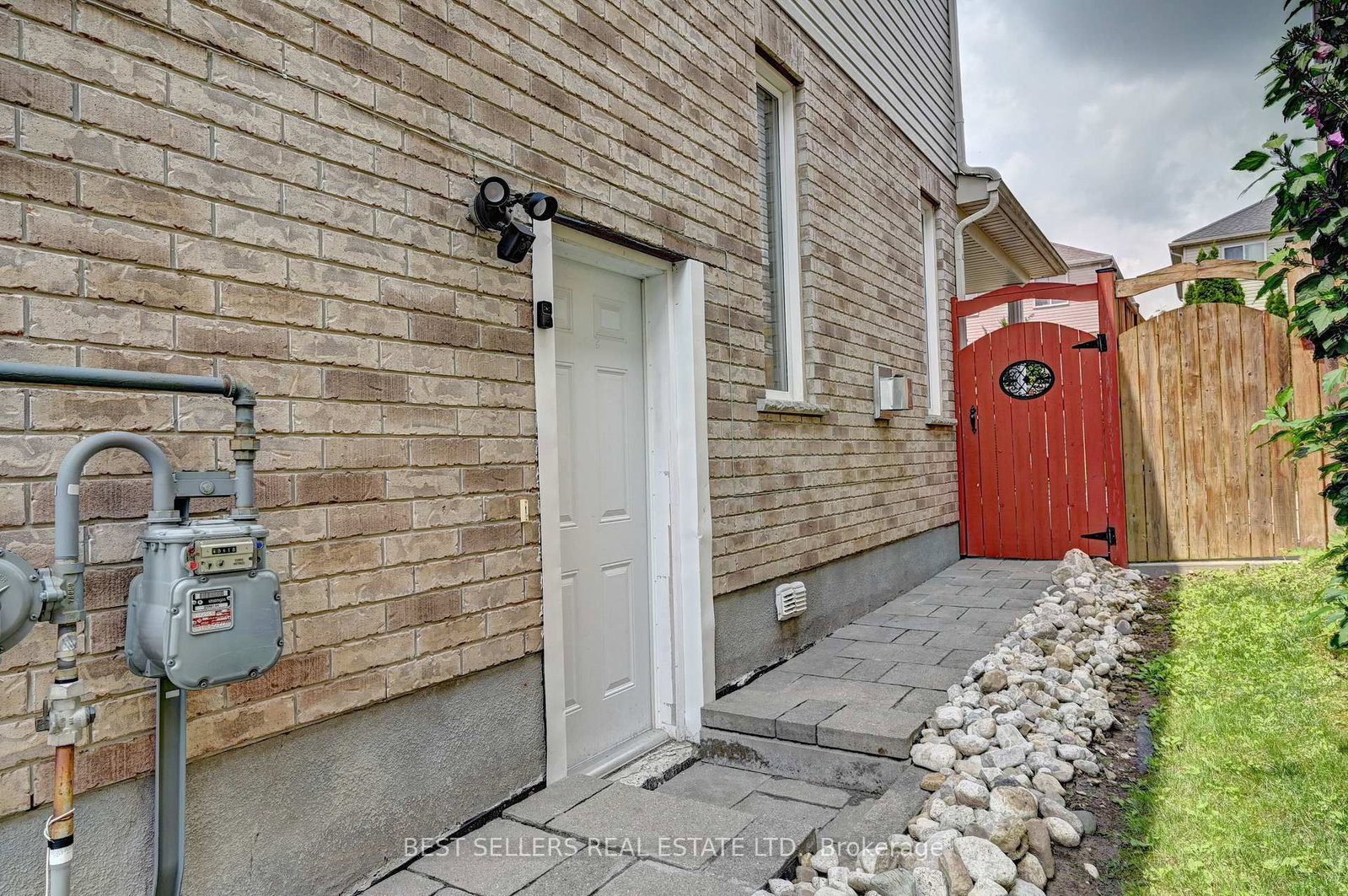 12 Popham Drive • Guelph, ON photo 49