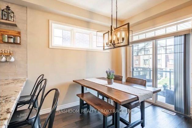 10 Egleston Lane • Hamilton, ON photo 11
