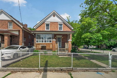 2 Herlan Avenue
