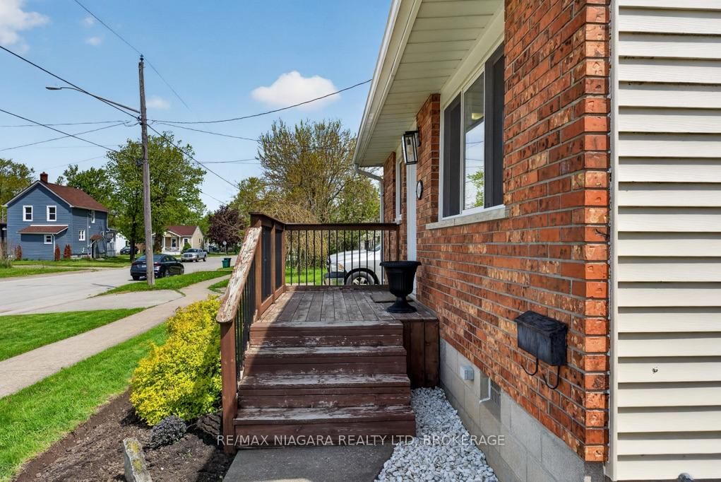 61 Torrance Street • Fort Erie, ON photo 6