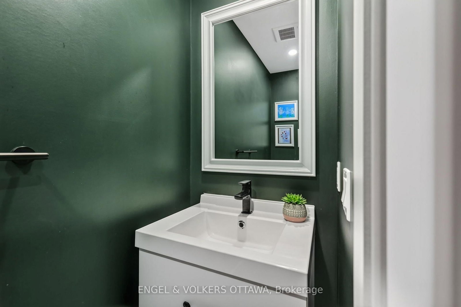 304 Riverdale Avenue • Ottawa, ON photo 14
