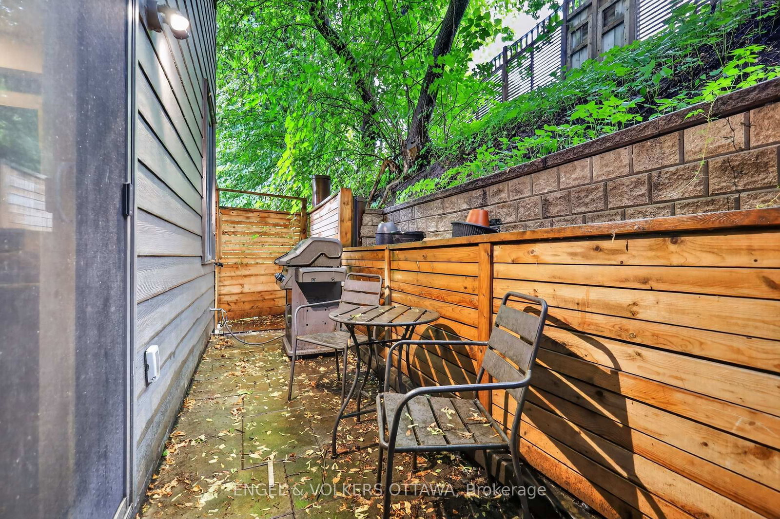 304 Riverdale Avenue • Ottawa, ON photo 42