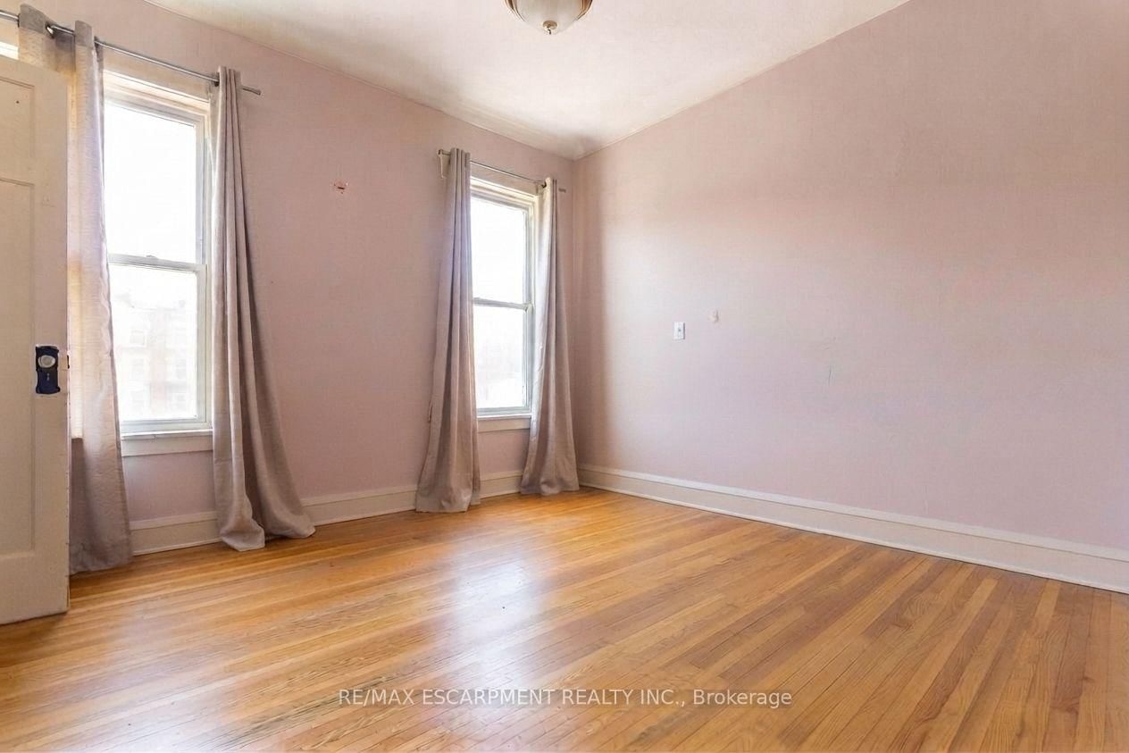 121 Eastbourne Avenue • Hamilton, ON photo 17