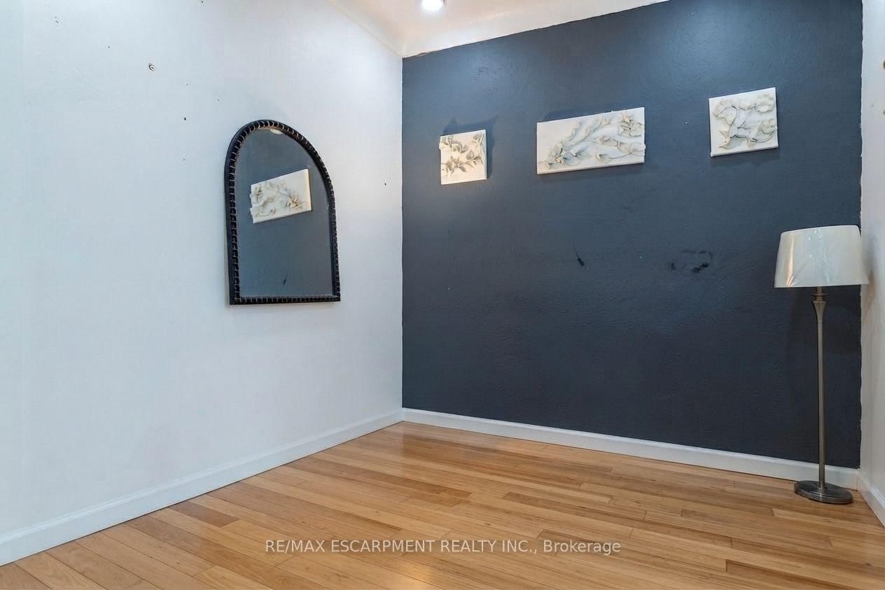 121 Eastbourne Avenue • Hamilton, ON photo 36