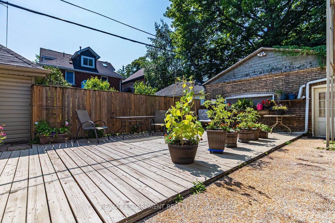121 Eastbourne Avenue • Hamilton, ON photo 43