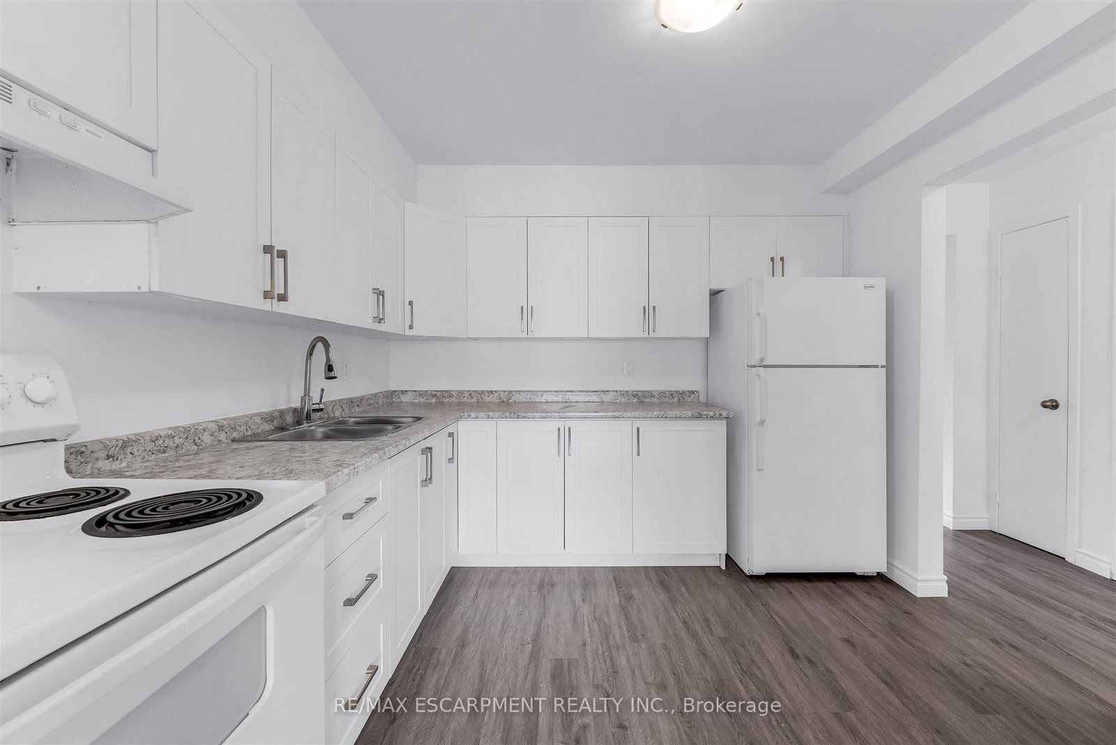 100 Brownleigh Avenue • #284 • Welland, ON photo 5
