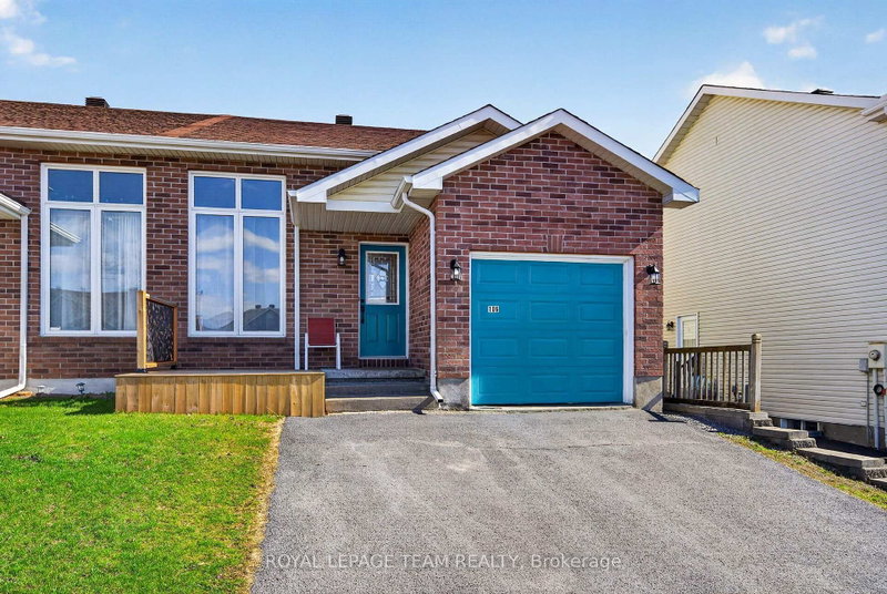 106 Hemlock Crescent