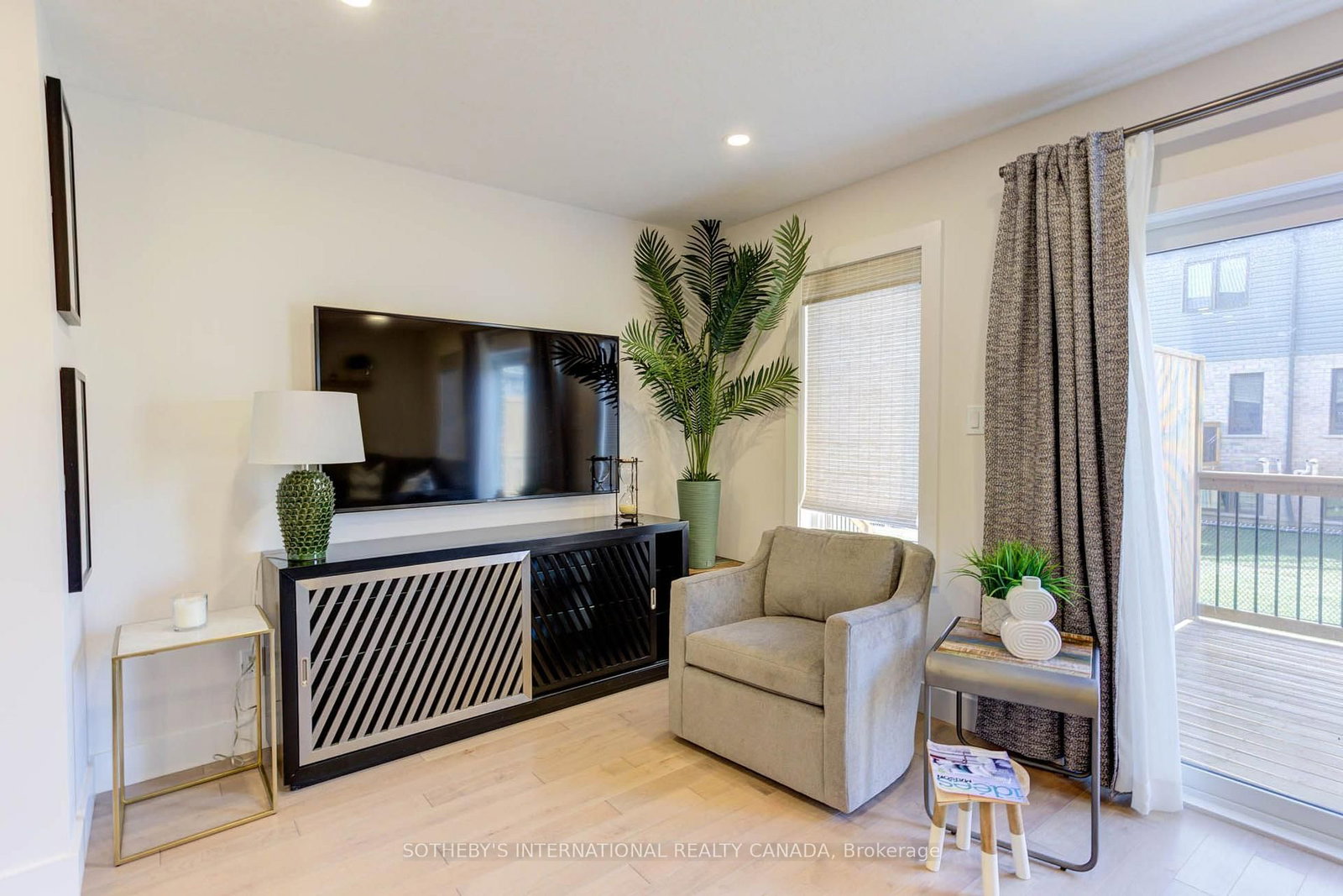 18 OAK FOREST Common • #8B • Cambridge, ON photo 11