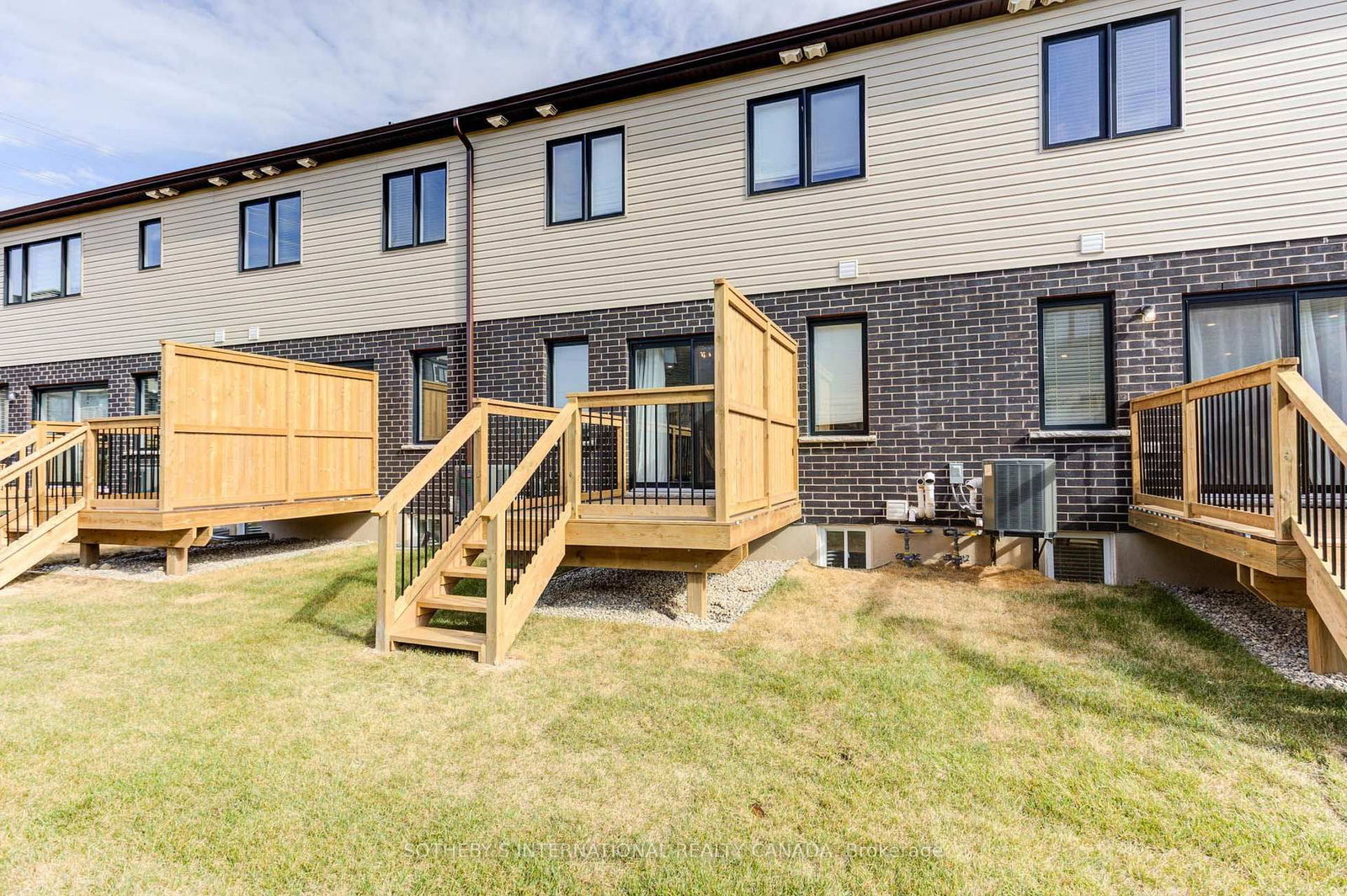 18 OAK FOREST Common • #8B • Cambridge, ON photo 35
