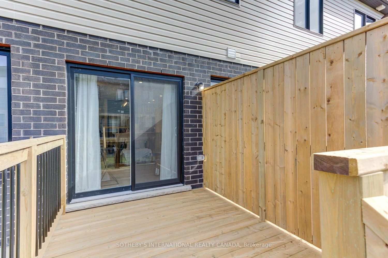 18 OAK FOREST Common • #8B • Cambridge, ON photo 36