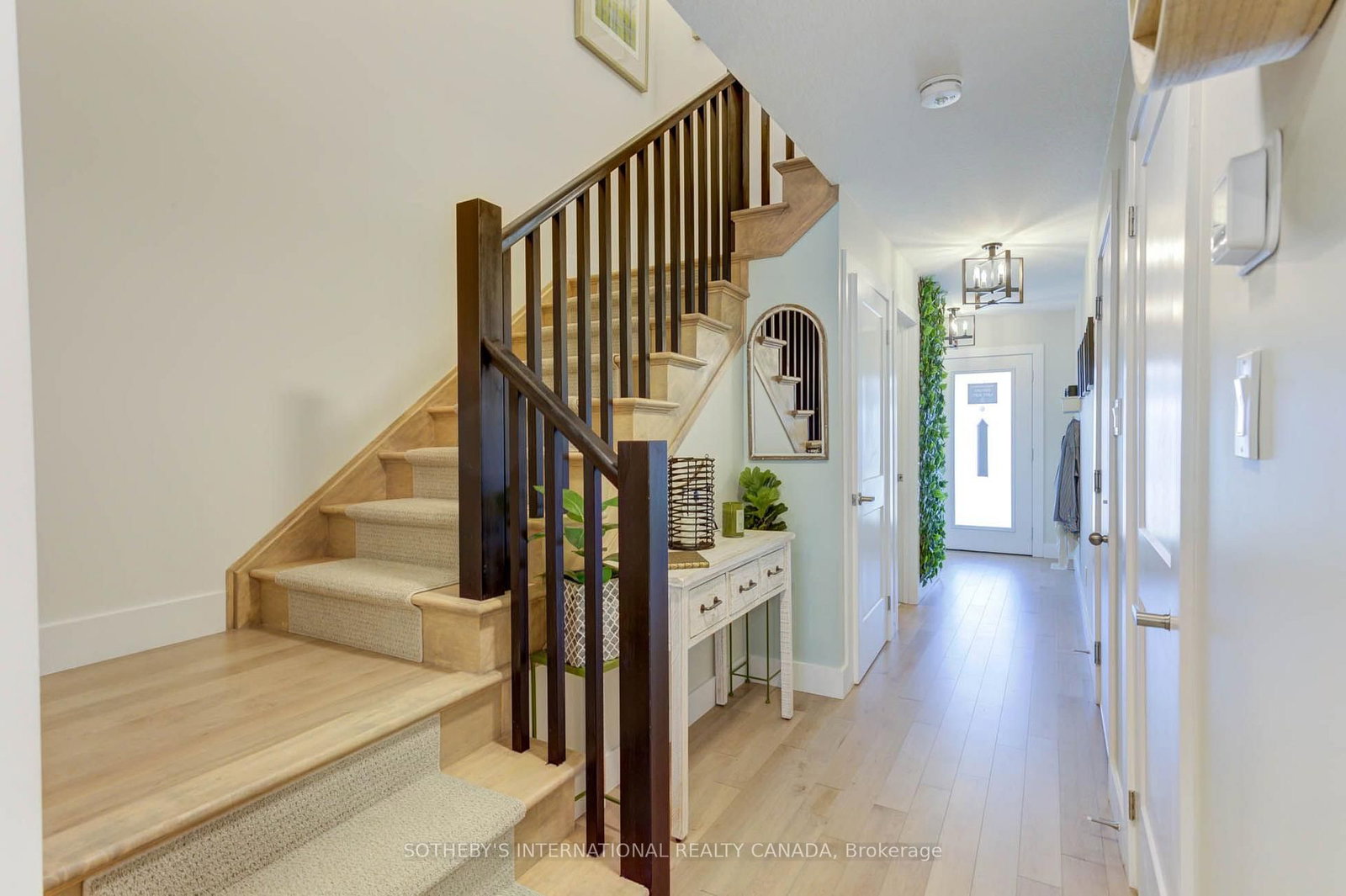 18 OAK FOREST Common • #8B • Cambridge, ON photo 6
