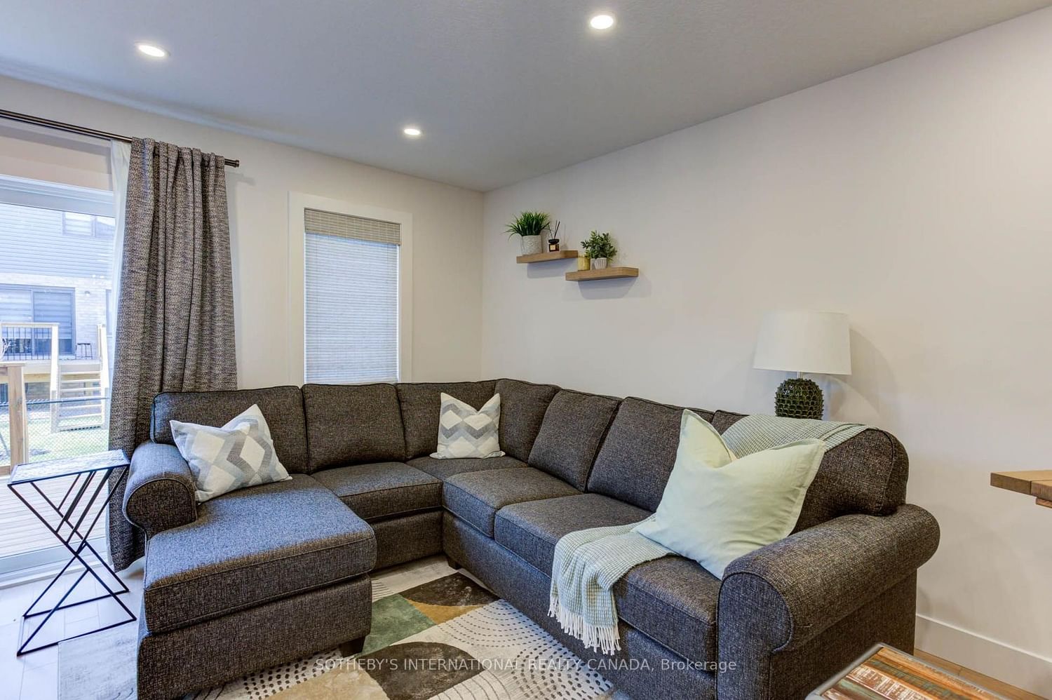 18 OAK FOREST Common • #8B • Cambridge, ON photo 9