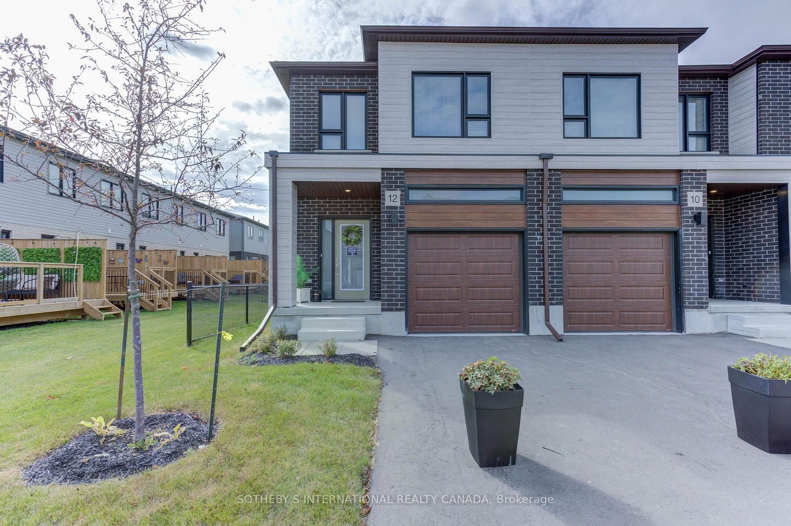 72 Bur Oak Common • #79Q • Cambridge, ON photo 1