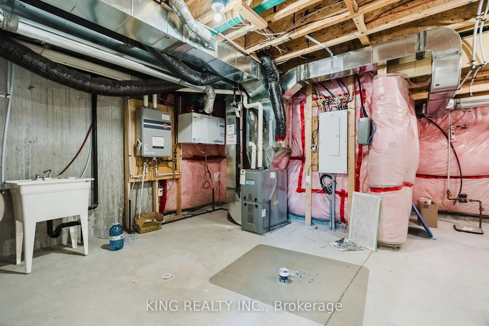 189C Shinny Avenue • Ottawa, ON photo 42